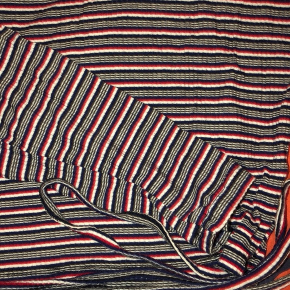 Wrap Tie Long Sleeve - Picture 3 of 3